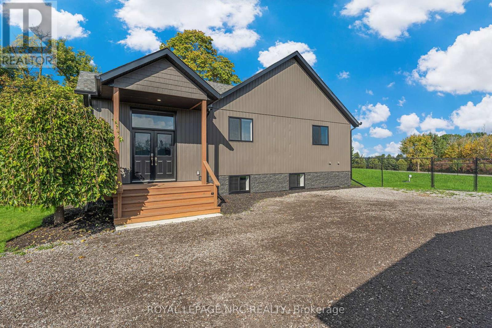 72654 Regional Rd 27 Road, Wainfleet (Marshville/winger), Ontario  L0R 2J0 - Photo 6 - X12435488