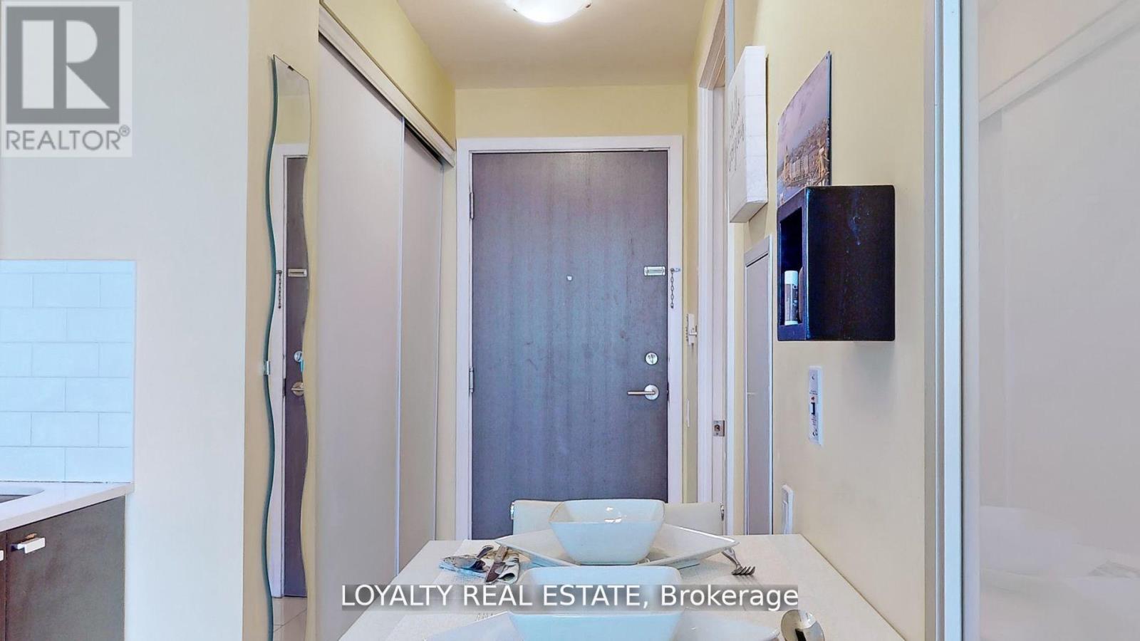 1810 - 103 The Queensway W, Toronto, Ontario  M6S 5B3 - Photo 12 - W12435354