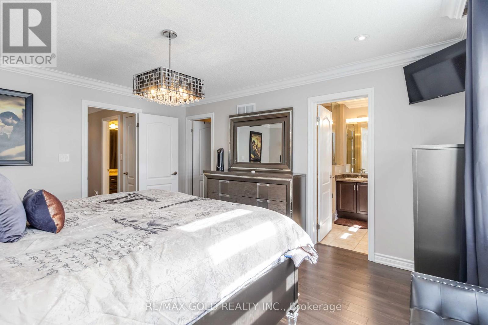 110 Kempenfelt Trail, Brampton, Ontario  L7A 0Z9 - Photo 31 - W12435376