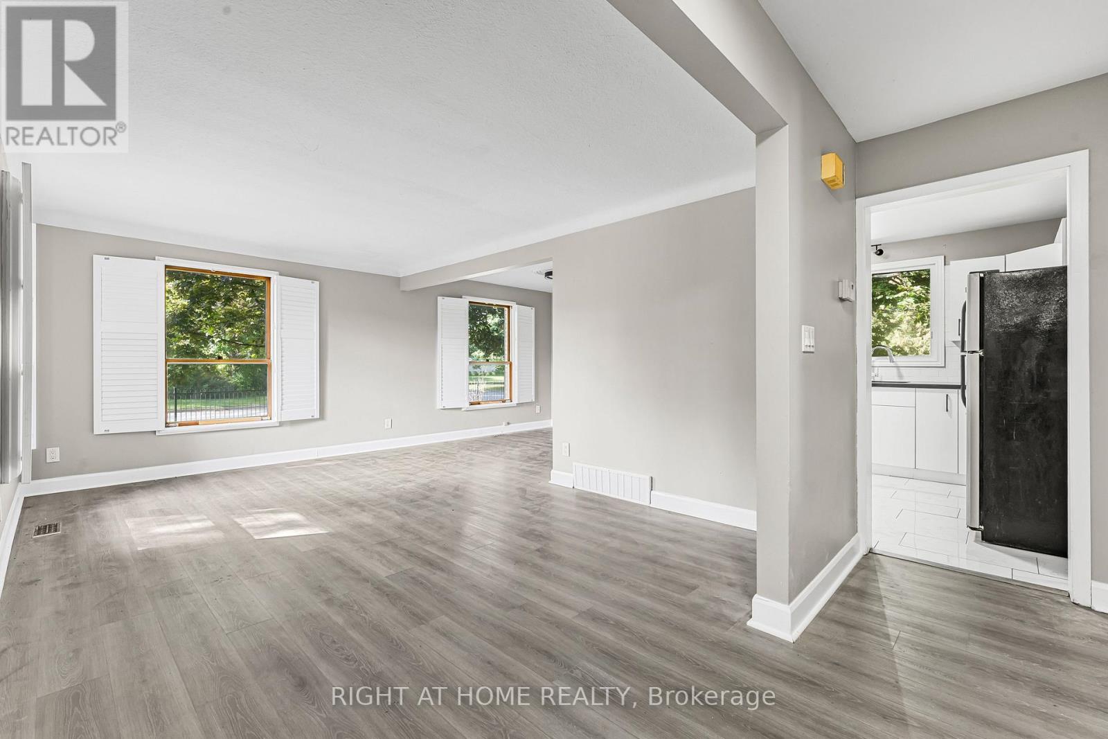 335 William Street, Niagara-On-The-Lake, Ontario  L0S 1J0 - Photo 10 - X12435338