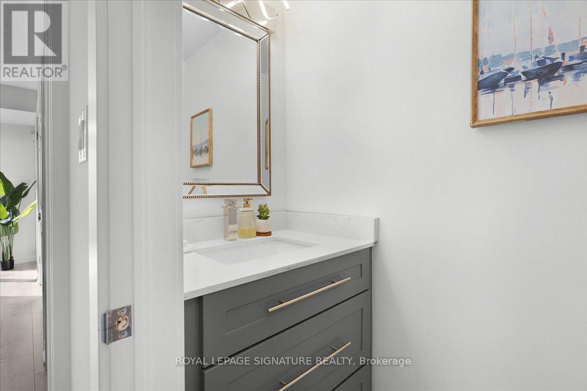 11 - 384 Limeridge Road E, Hamilton, Ontario  L9A 2S7 - Photo 11 - X12435340