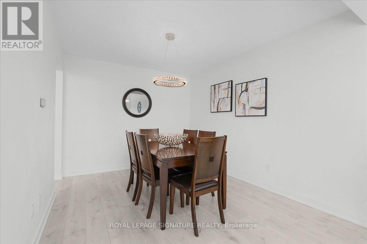 11 - 384 Limeridge Road E, Hamilton, Ontario  L9A 2S7 - Photo 19 - X12435340