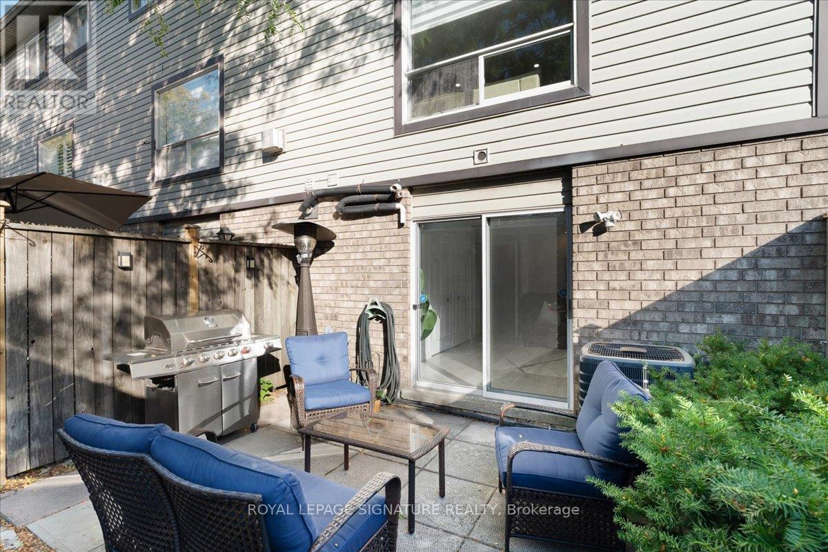 11 - 384 Limeridge Road E, Hamilton, Ontario  L9A 2S7 - Photo 41 - X12435340