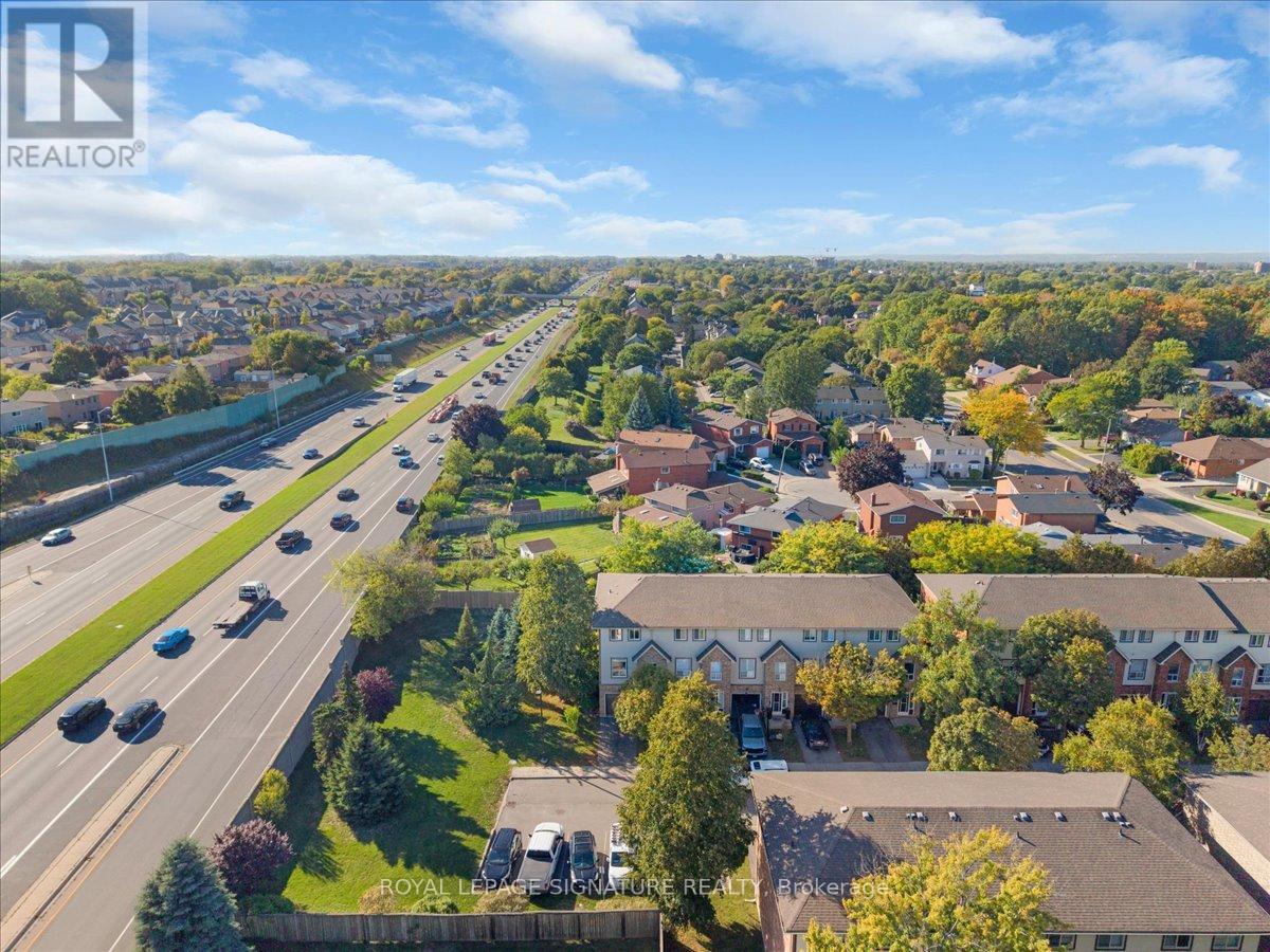 11 - 384 Limeridge Road E, Hamilton, Ontario  L9A 2S7 - Photo 45 - X12435340