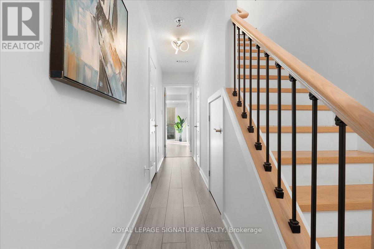 11 - 384 Limeridge Road E, Hamilton, Ontario  L9A 2S7 - Photo 6 - X12435340
