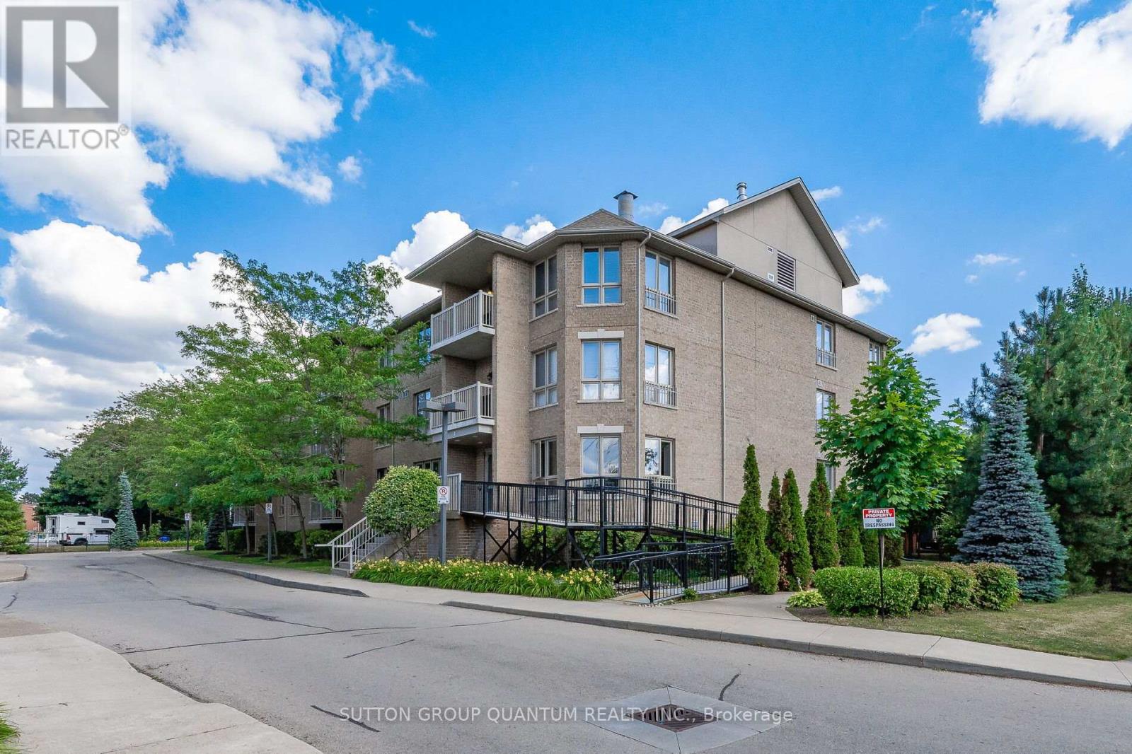 313 - 56 Kerman Avenue S, Grimsby, Ontario  L3M 0A1 - Photo 1 - X12435348