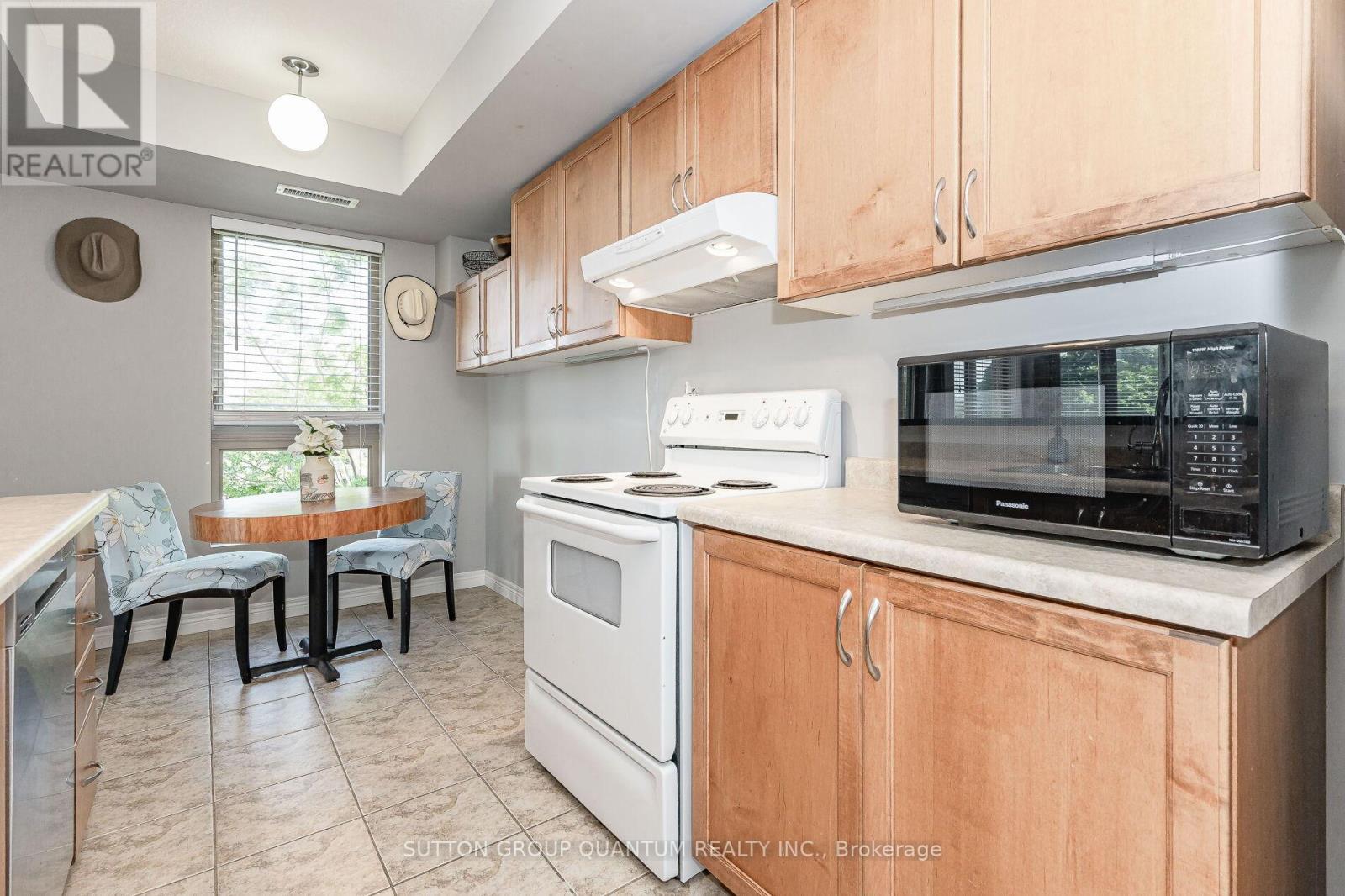 313 - 56 Kerman Avenue S, Grimsby, Ontario  L3M 0A1 - Photo 15 - X12435348