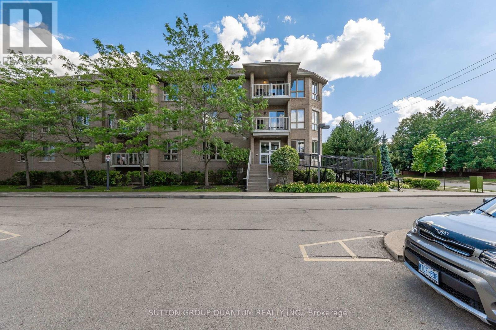 313 - 56 Kerman Avenue S, Grimsby, Ontario  L3M 0A1 - Photo 2 - X12435348