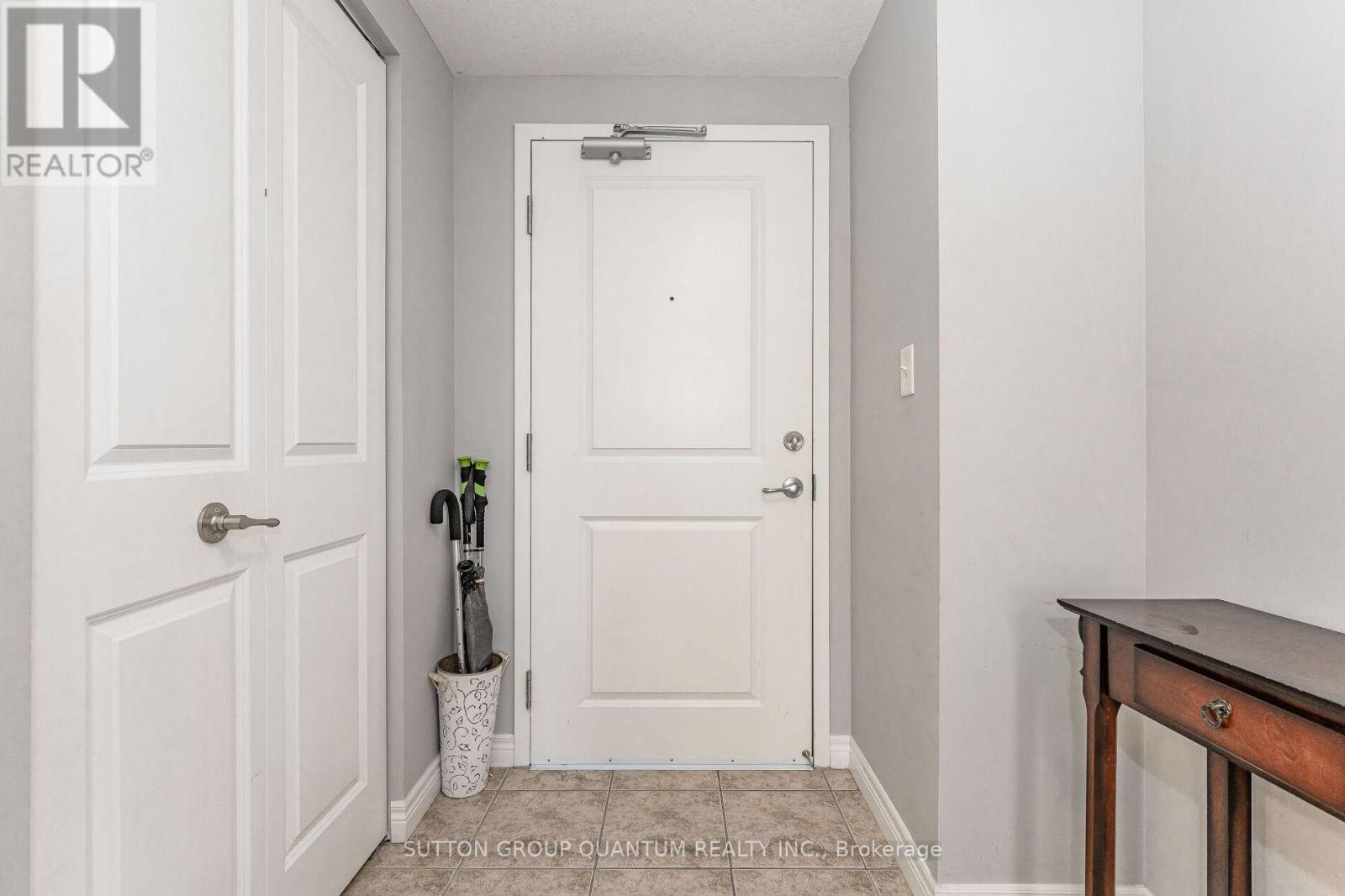 313 - 56 Kerman Avenue S, Grimsby, Ontario  L3M 0A1 - Photo 8 - X12435348