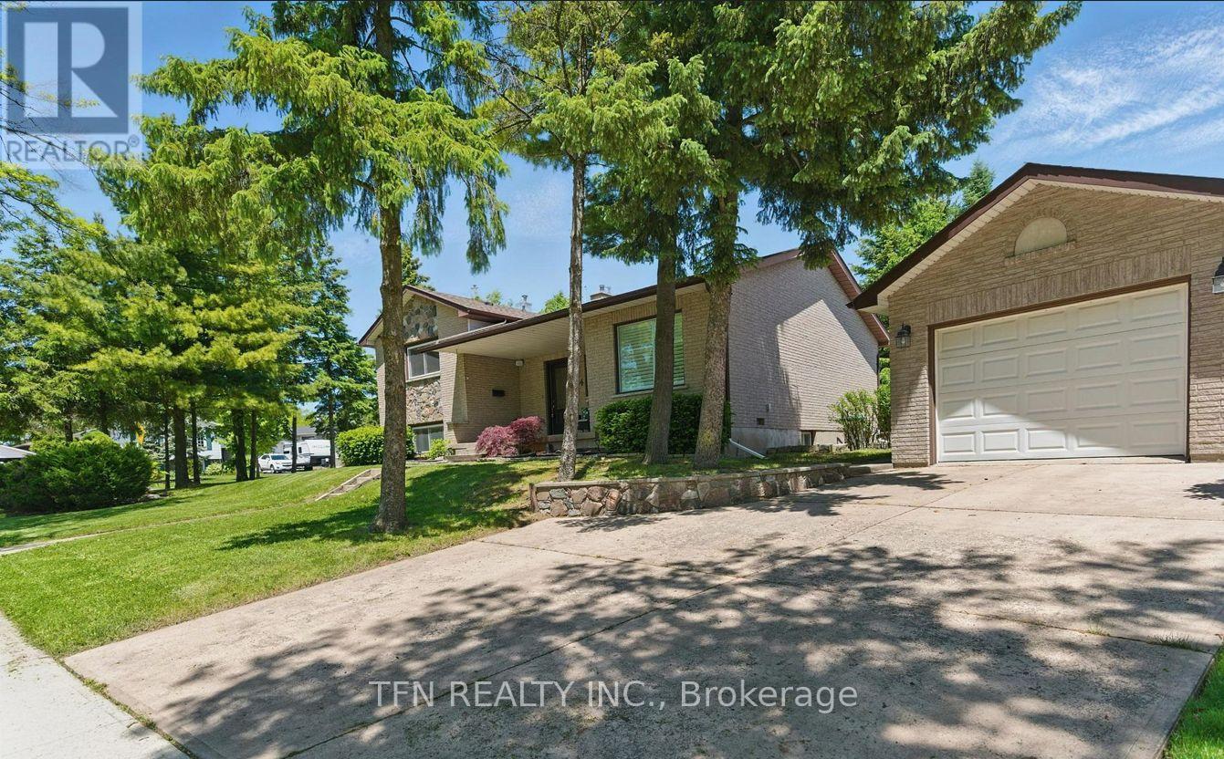 4124 Preston Avenue, Niagara Falls, Ontario  L2H 2C5 - Photo 2 - X12435356