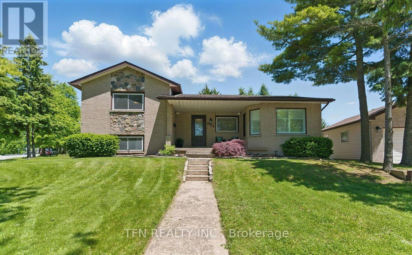 4124 Preston Avenue, Niagara Falls, Ontario  L2H 2C5 - Photo 3 - X12435356