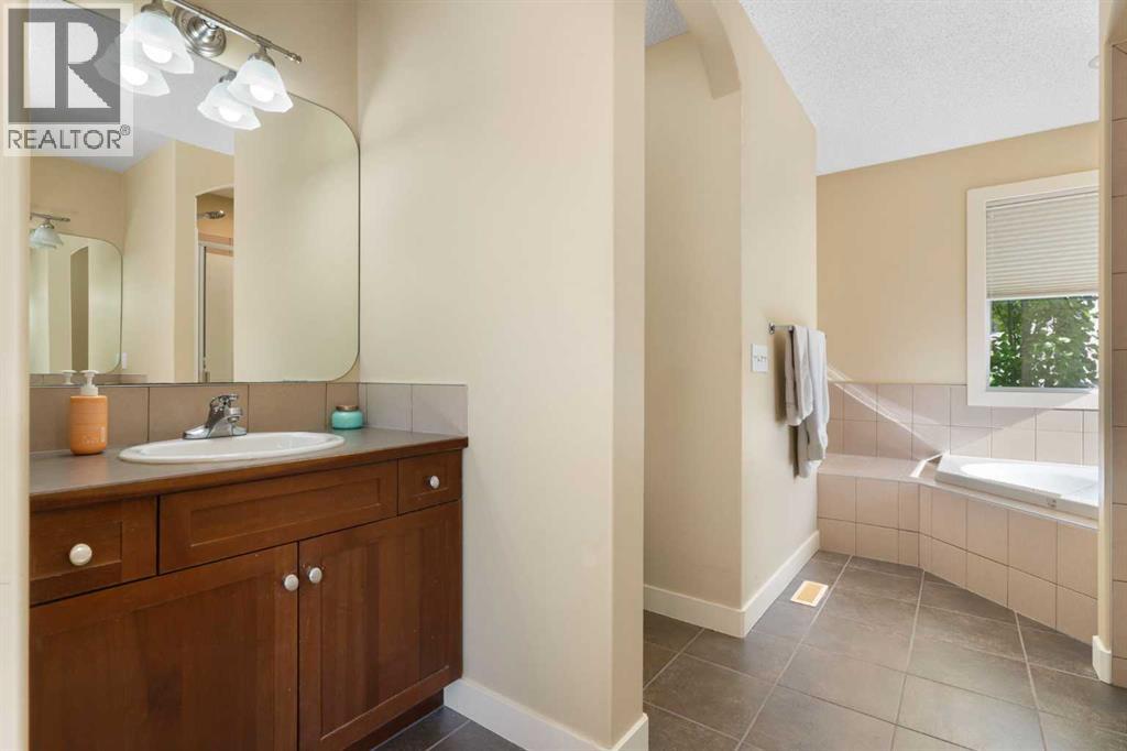 46 Tuscany Glen Way Nw, Calgary, Alberta  T3L 2V8 - Photo 31 - A2251358