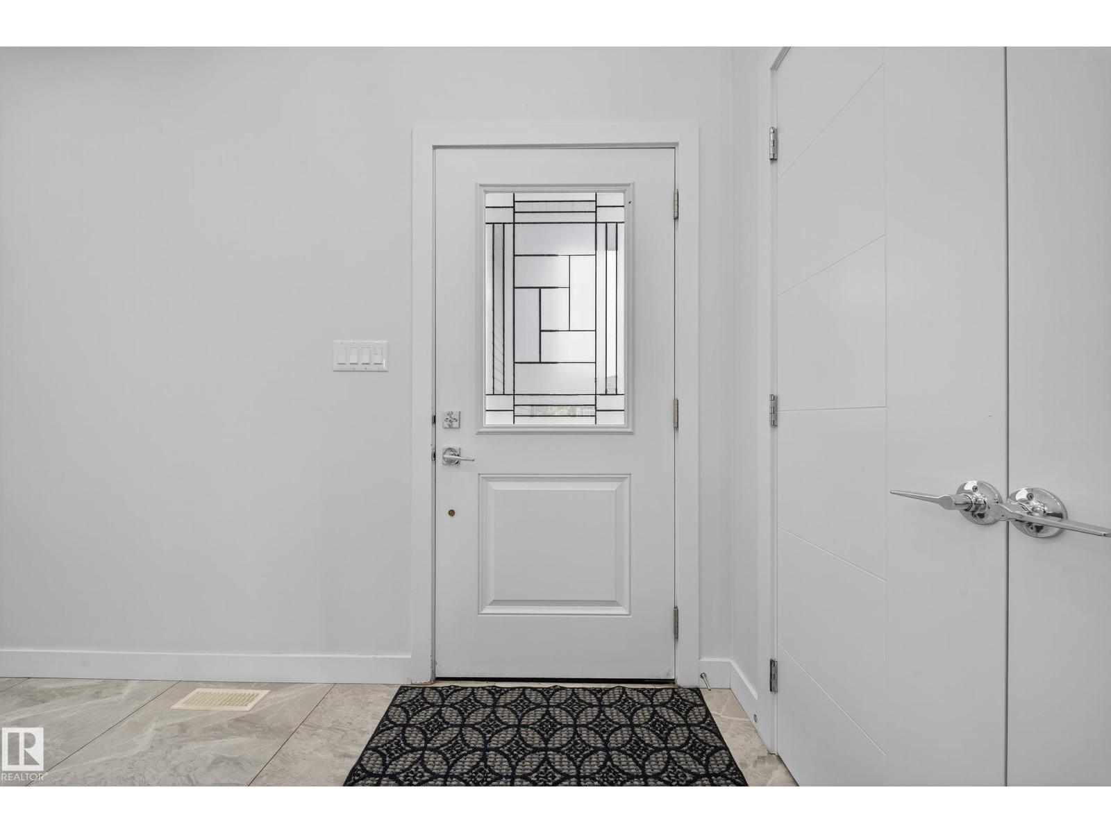 3752 Weidle Cr Sw, Edmonton, Alberta  T6X 2E2 - Photo 2 - E4460118