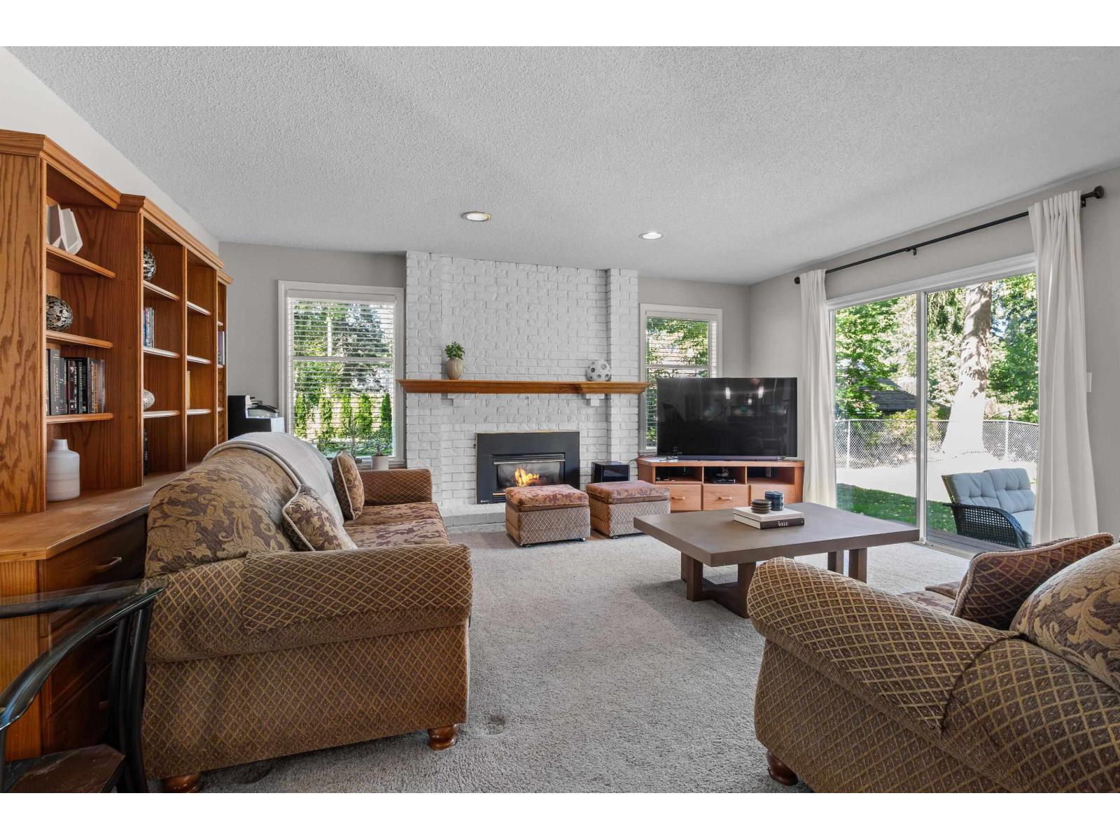 14273 26 Avenue, Surrey, British Columbia  V4P 2G8 - Photo 3 - R3053659