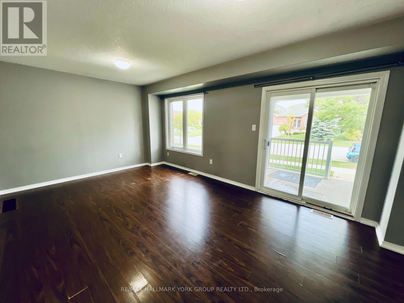 9 - 75 Prince William Way, Barrie, Ontario  L4N 0Y9 - Photo 8 - S12431327