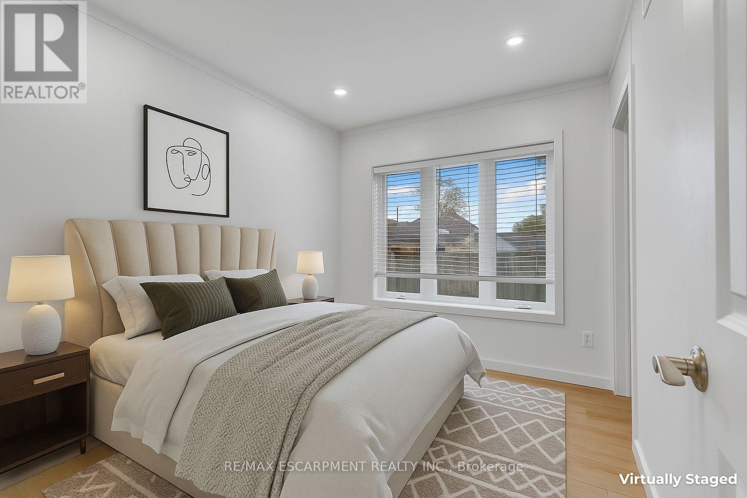 B - 133 Durham Street, Port Colborne, Ontario  L3K 1E1 - Photo 11 - X12435234