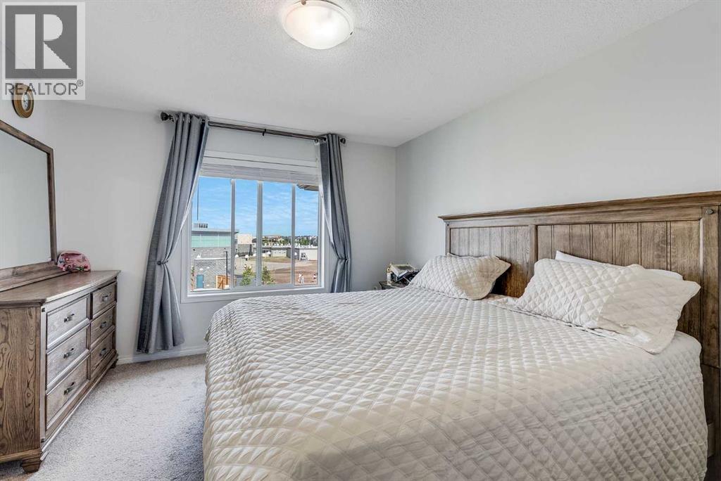 665 Hillcrest Road Sw, Airdrie, Alberta  T4B 4C7 - Photo 14 - A2257131