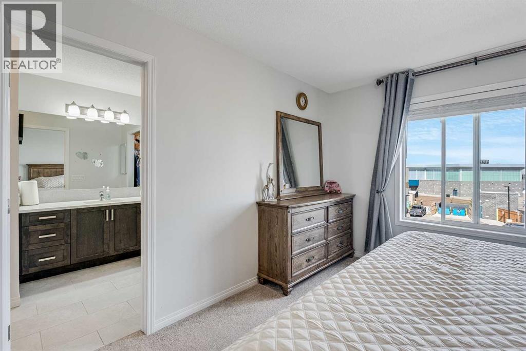 665 Hillcrest Road Sw, Airdrie, Alberta  T4B 4C7 - Photo 15 - A2257131