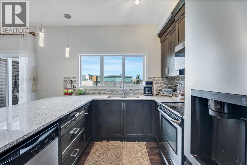 665 Hillcrest Road Sw, Airdrie, Alberta  T4B 4C7 - Photo 6 - A2257131