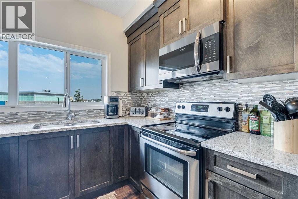 665 Hillcrest Road Sw, Airdrie, Alberta  T4B 4C7 - Photo 7 - A2257131