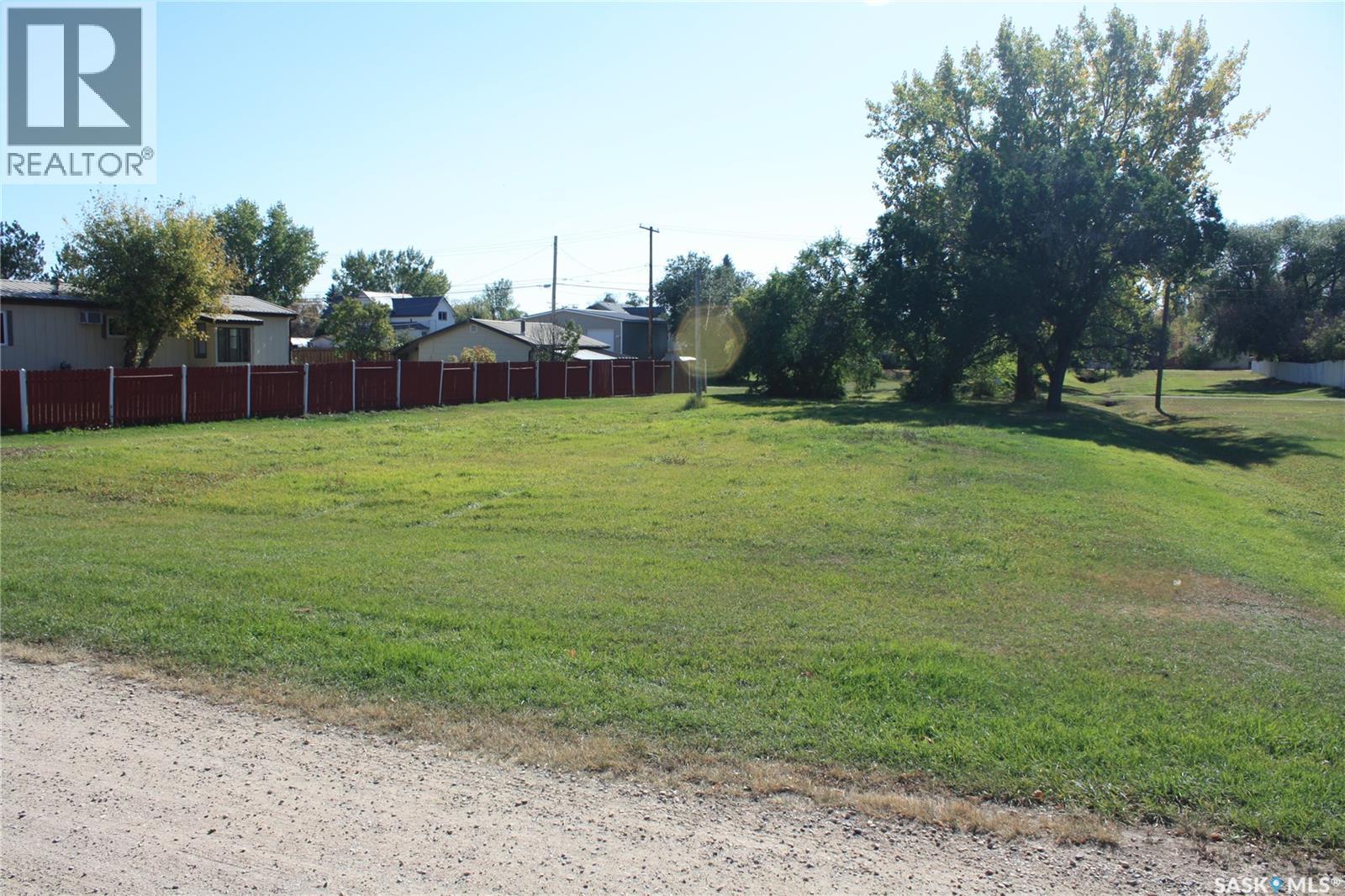 310 1st Street, Dundurn, Saskatchewan  S0K 1K0 - Photo 2 - SK019675