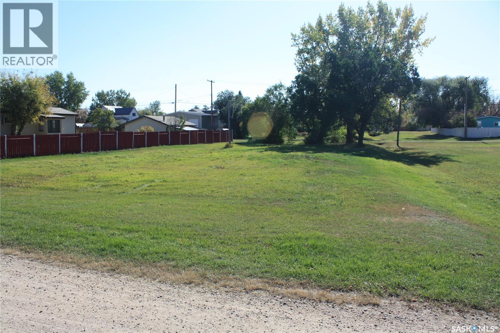 310 1st Street, Dundurn, Saskatchewan  S0K 1K0 - Photo 3 - SK019675