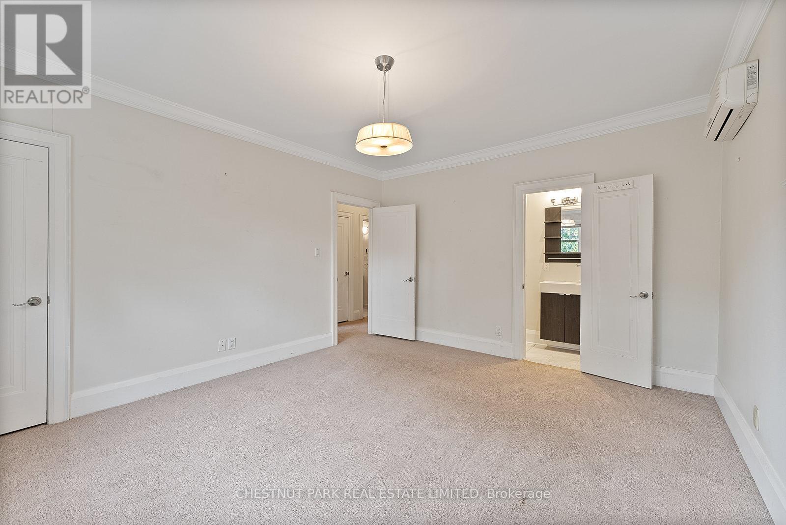 Upper - 472 Oriole Parkway, Toronto, Ontario  M5P 2H8 - Photo 11 - C12435470