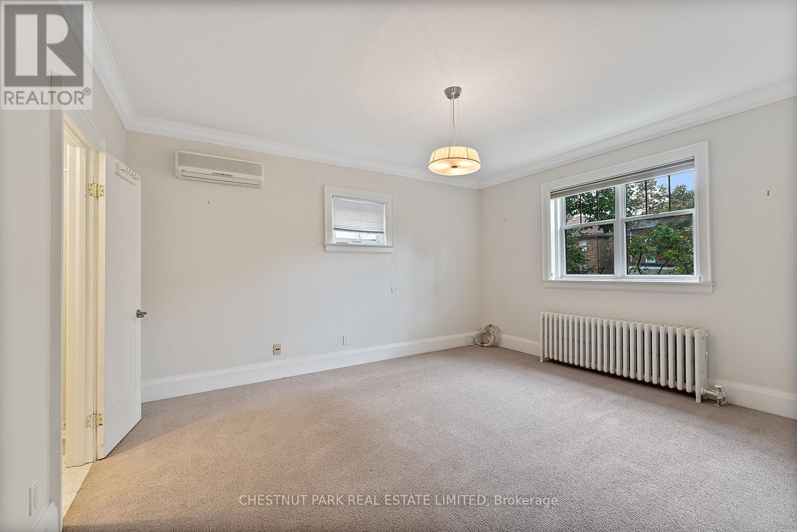 Upper - 472 Oriole Parkway, Toronto, Ontario  M5P 2H8 - Photo 12 - C12435470