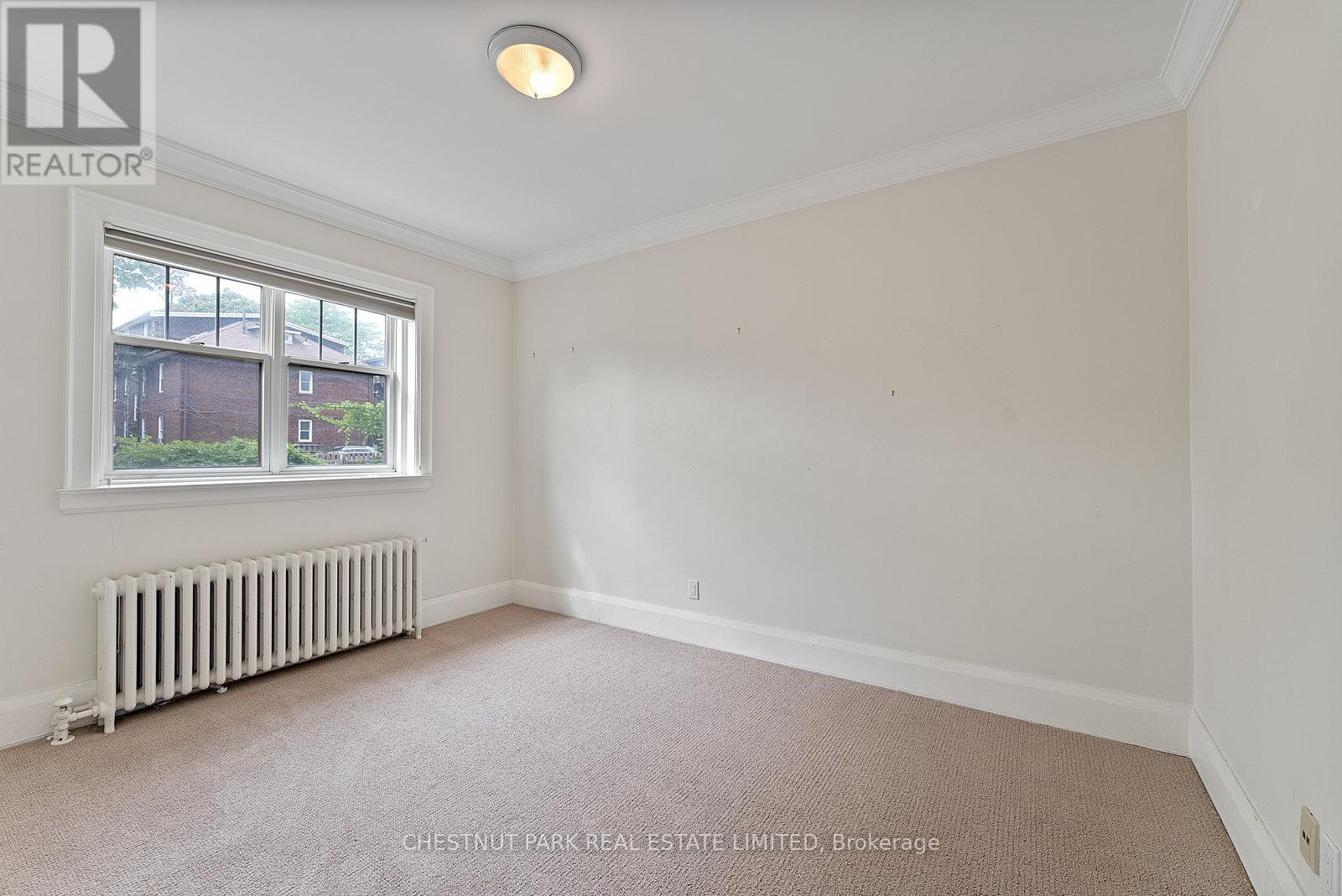 Upper - 472 Oriole Parkway, Toronto, Ontario  M5P 2H8 - Photo 13 - C12435470