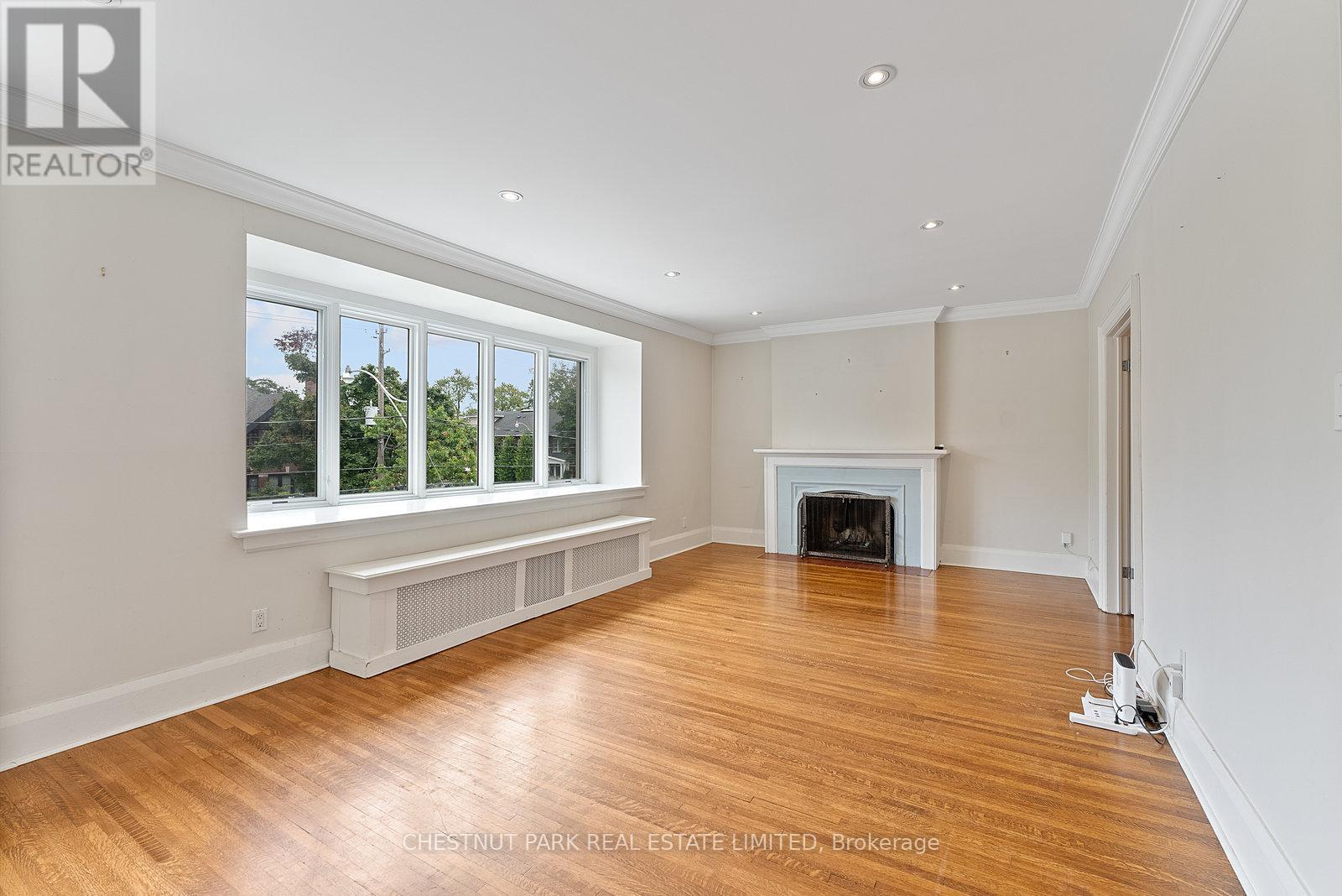 Upper - 472 Oriole Parkway, Toronto, Ontario  M5P 2H8 - Photo 2 - C12435470