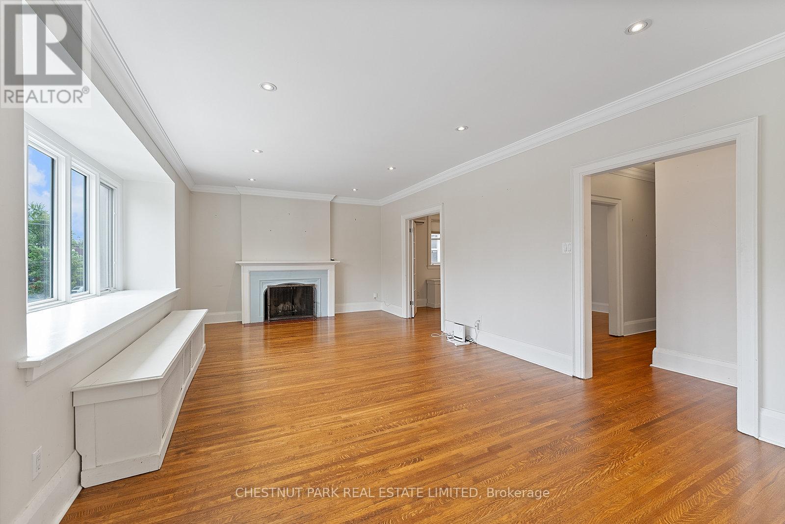 Upper - 472 Oriole Parkway, Toronto, Ontario  M5P 2H8 - Photo 3 - C12435470