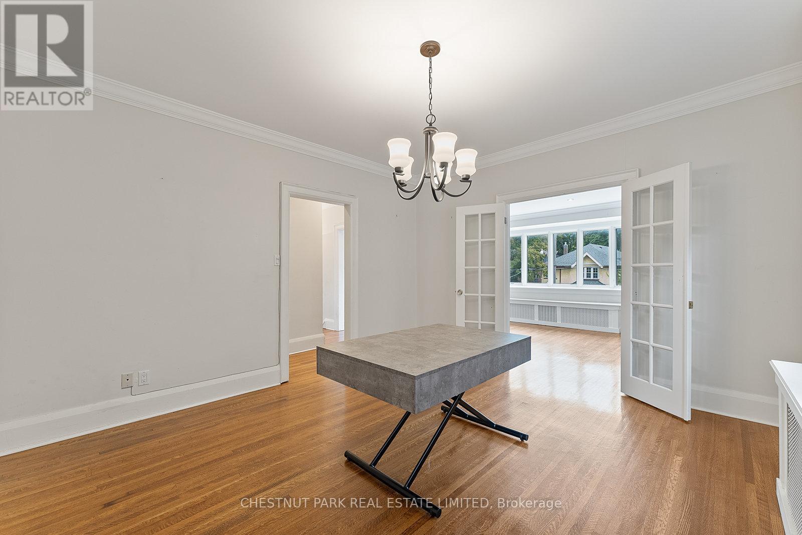 Upper - 472 Oriole Parkway, Toronto, Ontario  M5P 2H8 - Photo 6 - C12435470