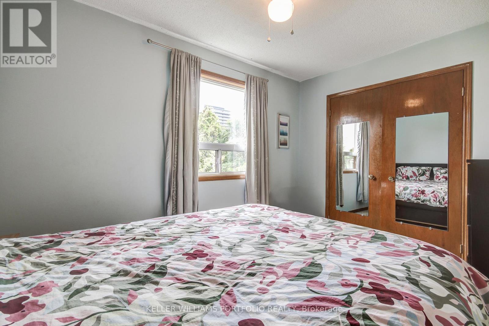 108 Clovelly Avenue, Toronto, Ontario  M6E 2E6 - Photo 20 - C12435490
