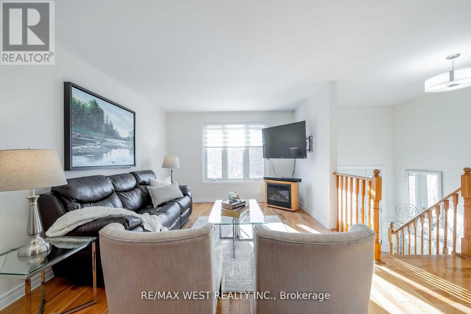 Main Fl - 23 Bruntsfield Street, Clarington, Ontario  L1E 1B7 - Photo 5 - E12435476