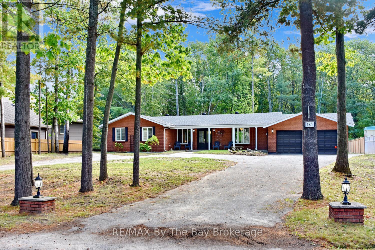 185 OXBOW PARK DRIVE, Wasaga Beach, Ontario