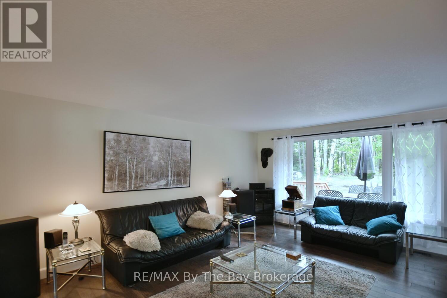 185 Oxbow Park Drive, Wasaga Beach, Ontario  L9Z 2V7 - Photo 20 - S12435508