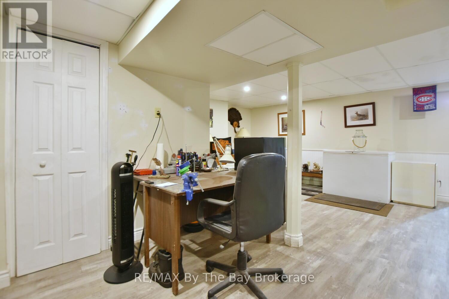 185 Oxbow Park Drive, Wasaga Beach, Ontario  L9Z 2V7 - Photo 34 - S12435508
