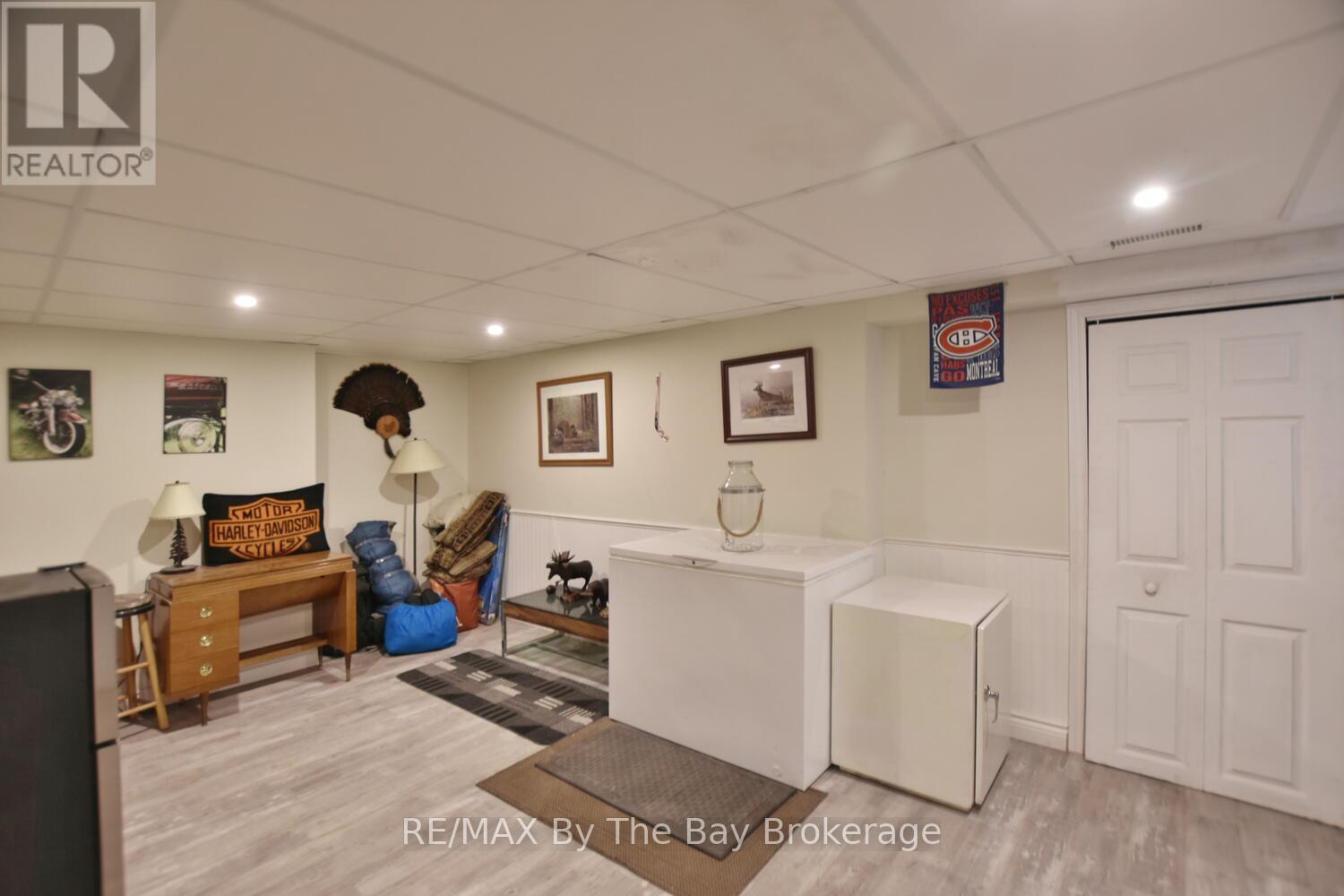 185 Oxbow Park Drive, Wasaga Beach, Ontario  L9Z 2V7 - Photo 35 - S12435508