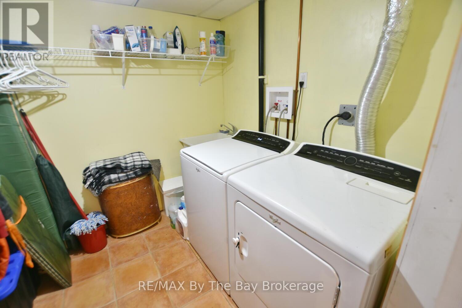 185 Oxbow Park Drive, Wasaga Beach, Ontario  L9Z 2V7 - Photo 36 - S12435508