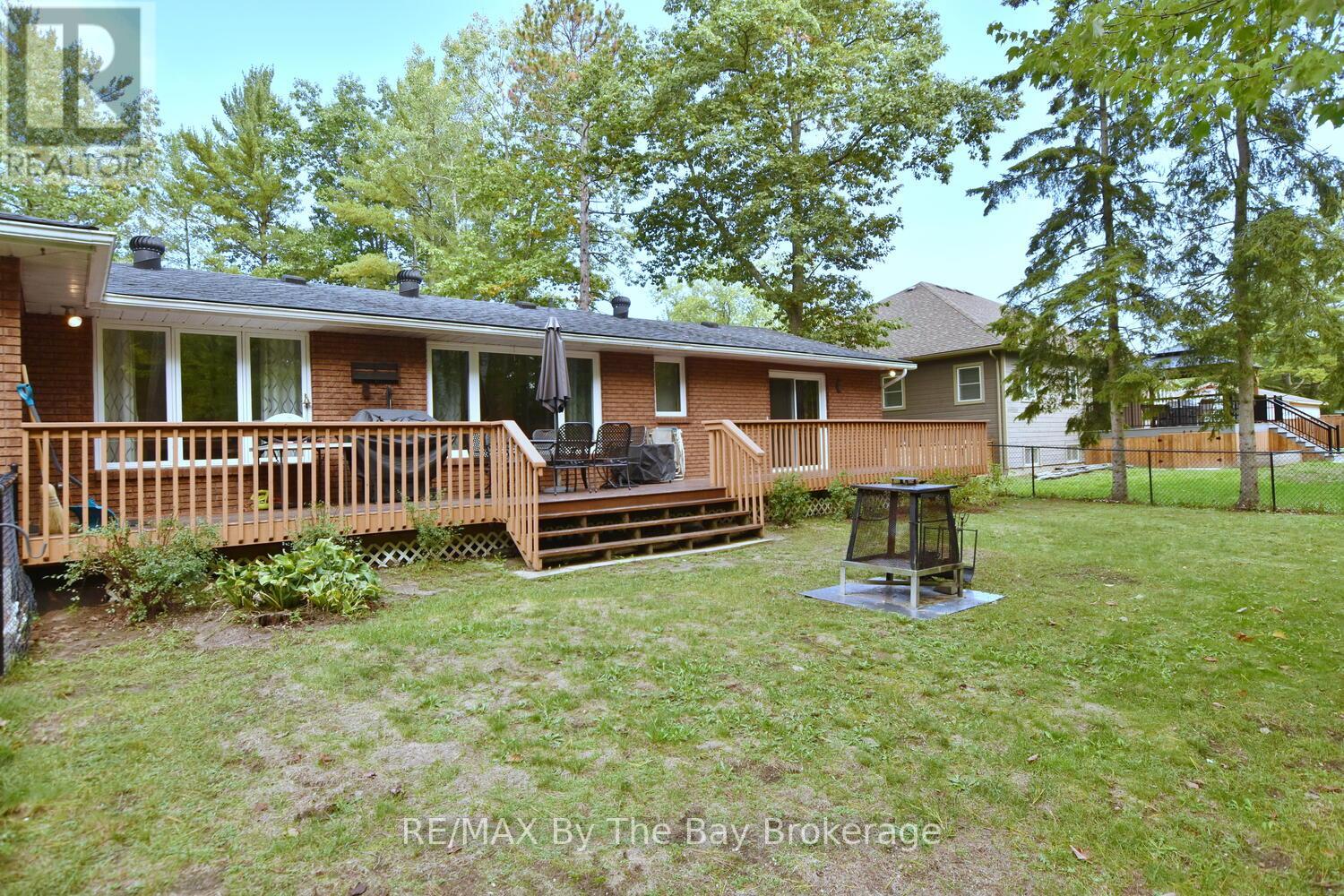 185 Oxbow Park Drive, Wasaga Beach, Ontario  L9Z 2V7 - Photo 42 - S12435508