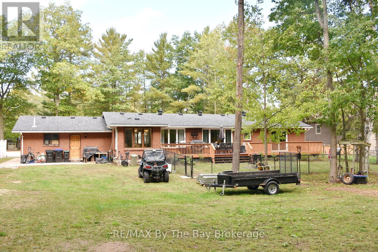 185 Oxbow Park Drive, Wasaga Beach, Ontario  L9Z 2V7 - Photo 44 - S12435508