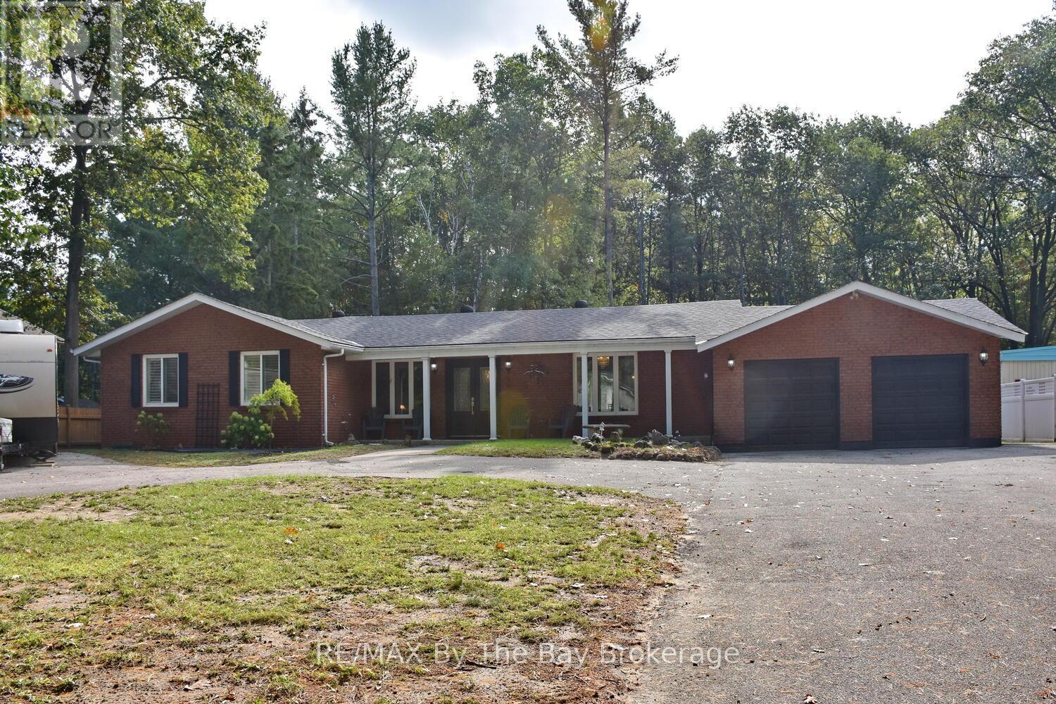 185 Oxbow Park Drive, Wasaga Beach, Ontario  L9Z 2V7 - Photo 50 - S12435508