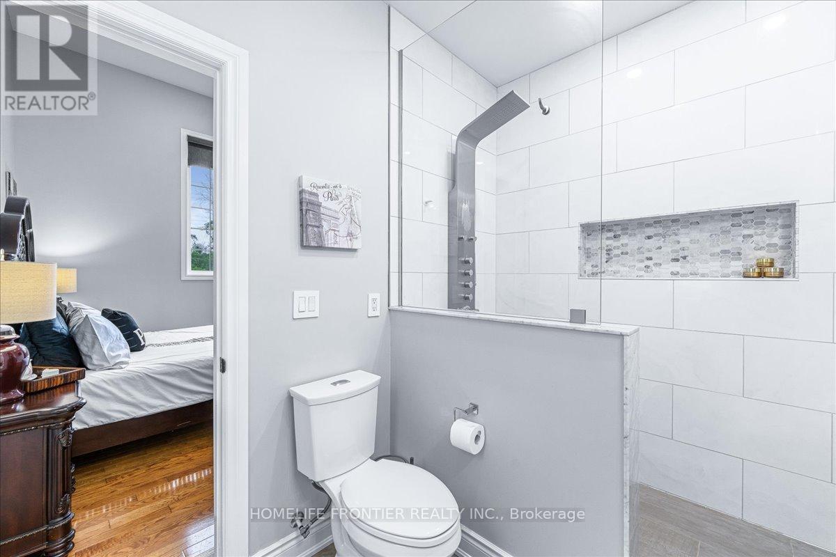 1664 Moyer Avenue, Innisfil, Ontario  L9S 1S8 - Photo 20 - N12435425