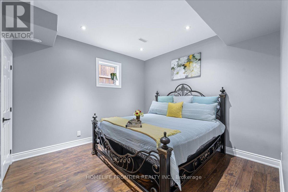 1664 Moyer Avenue, Innisfil, Ontario  L9S 1S8 - Photo 29 - N12435425