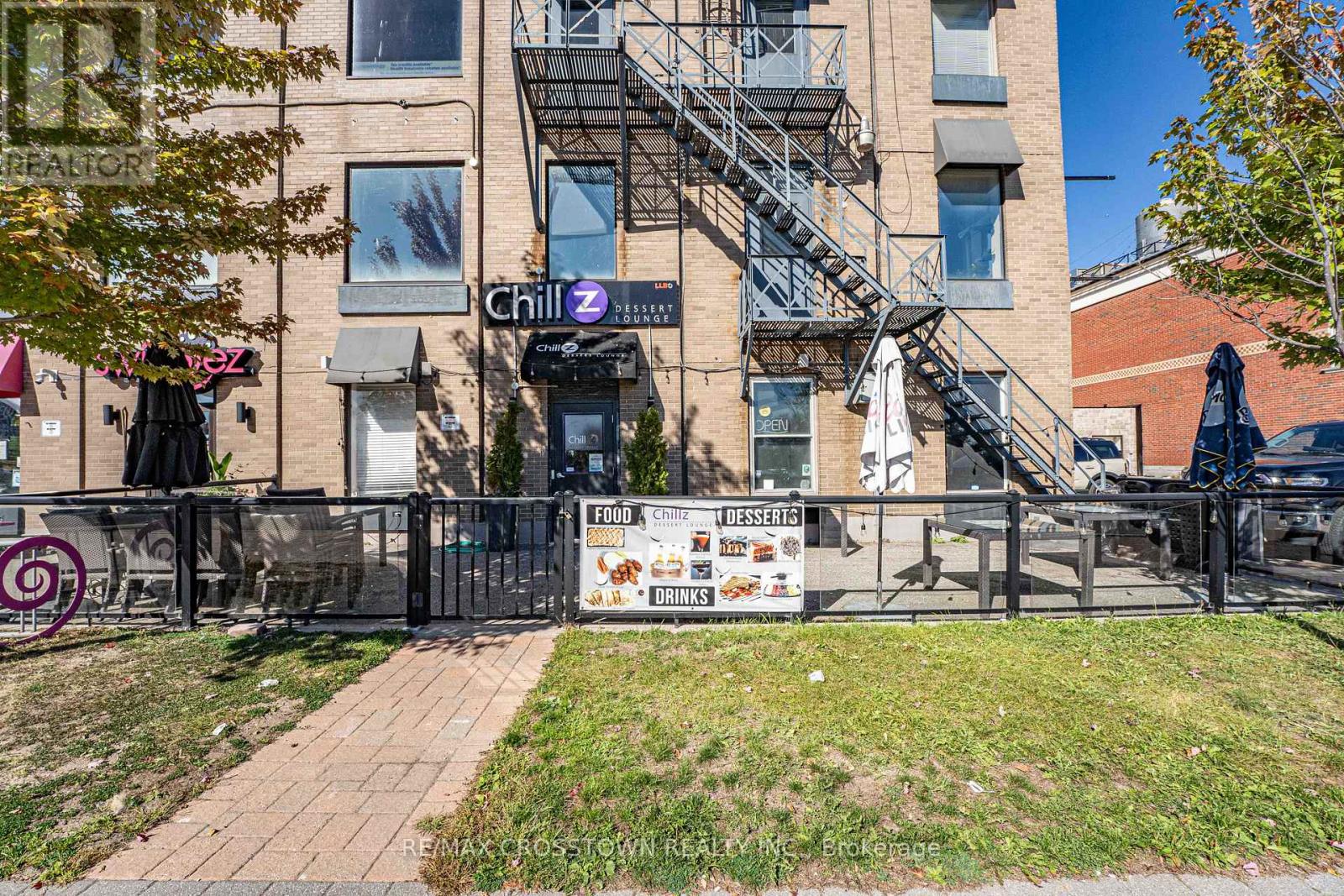 Unit 102 - 89 Dunlop Street E, Barrie, Ontario  L4M 1A7 - Photo 2 - S12435407