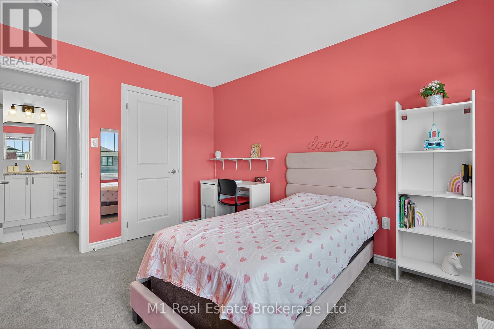 43 Harpin Way W, Centre Wellington, Ontario  N1M 0H7 - Photo 32 - X12435505