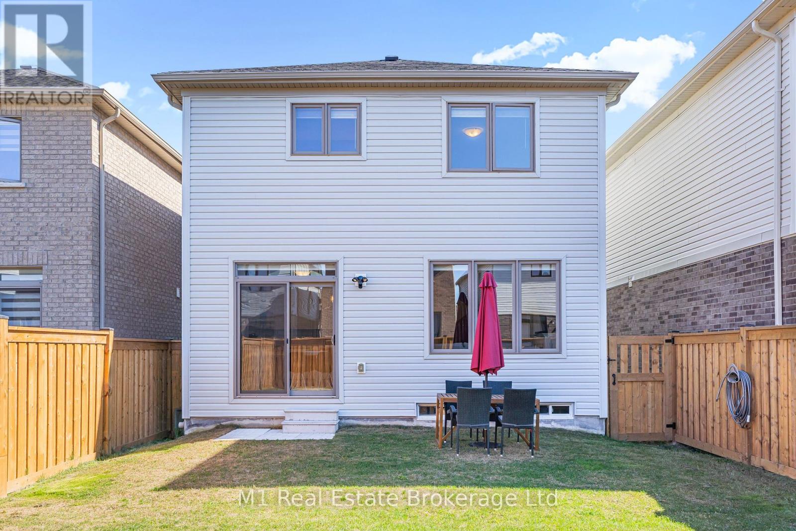 43 Harpin Way W, Centre Wellington, Ontario  N1M 0H7 - Photo 36 - X12435505