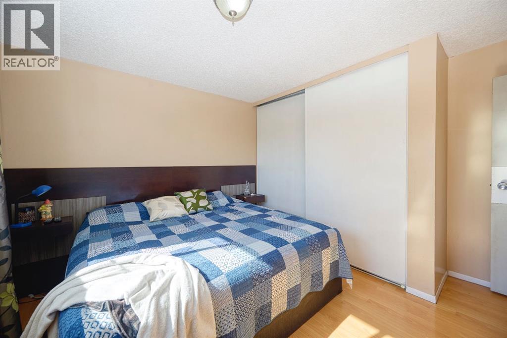 24 Hunters Gate, Okotoks, Alberta  T1S 1K9 - Photo 12 - A2260468