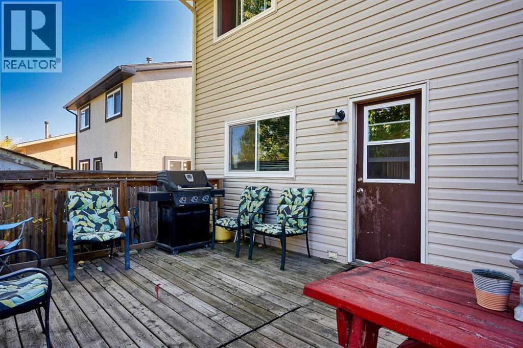 24 Hunters Gate, Okotoks, Alberta  T1S 1K9 - Photo 22 - A2260468