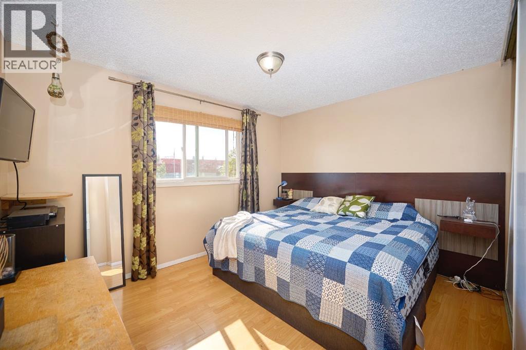 24 Hunters Gate, Okotoks, Alberta  T1S 1K9 - Photo 10 - A2260468